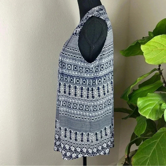 Ivanka Trump Blue White 1/4 Gold Tone Tank Top Size Medium - Picture 4 of 11